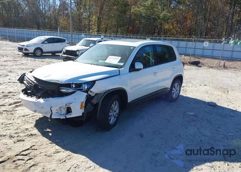 2013 Volkswagen Tiguan S z USA, uszkodzony, nr VIN WVGBV7AX9DW543022